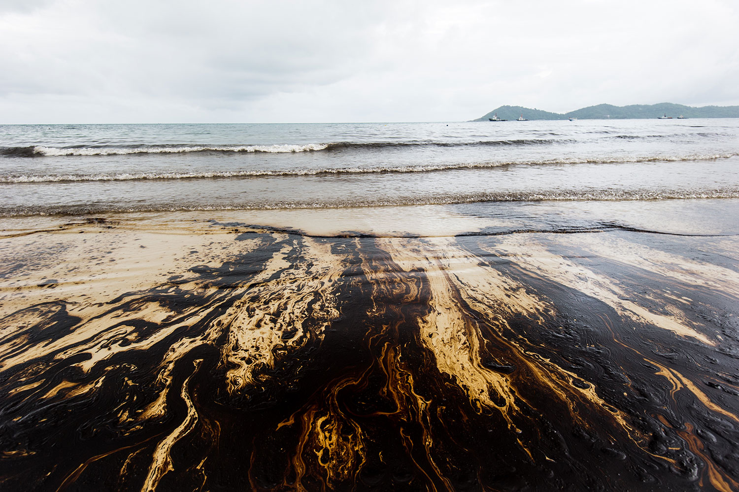 Oil rig spill
